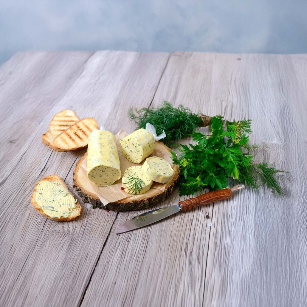 Mauerpfeffer: Kräuterbutter mit Wildkräutern